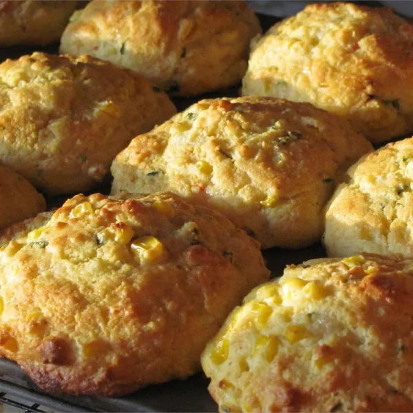 Basilicum, Geroosterde Paprika's en Maïsbrood met Monterey Jack