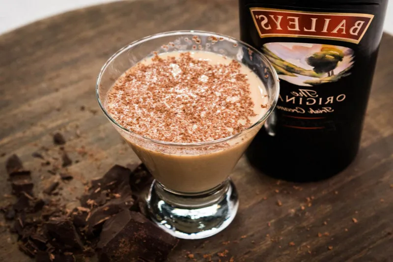 Baileys Minty Martini