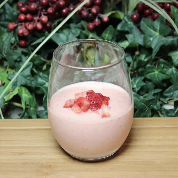 Romige Aardbei En Ananas Smoothie