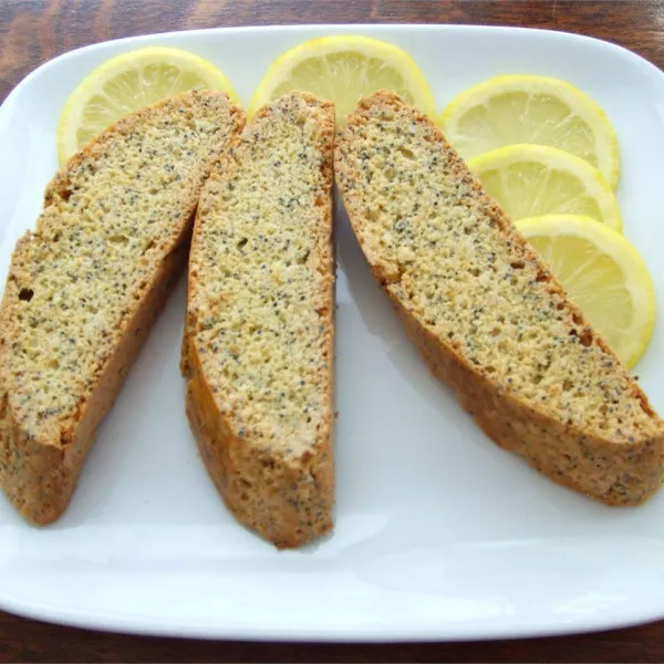 Biscotti met maanzaad en citroen