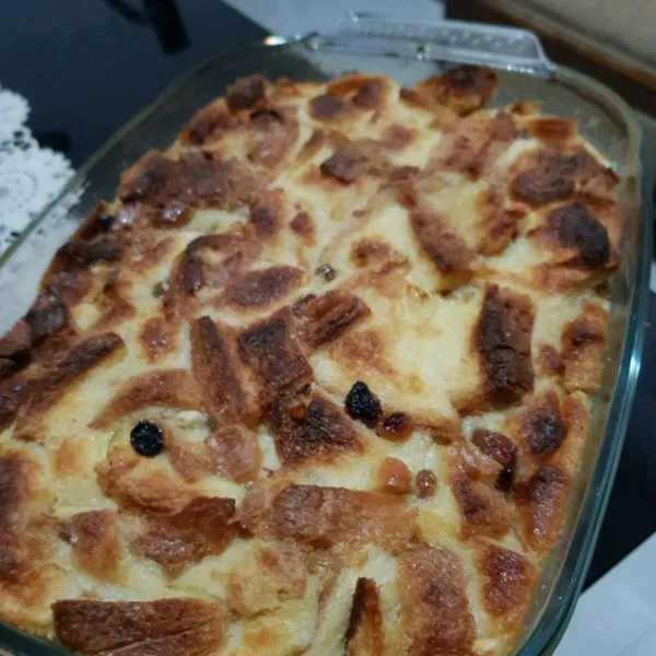 Broodpudding Met Citroen Saus I