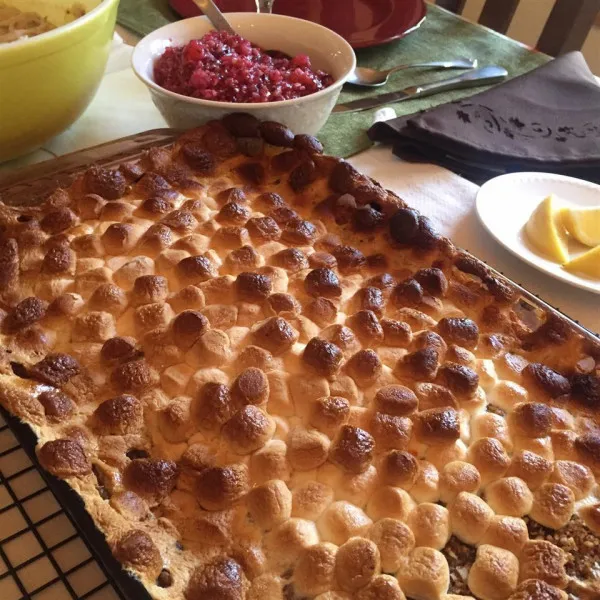 Zoete Aardappel Casserole met Pecannoten Topping