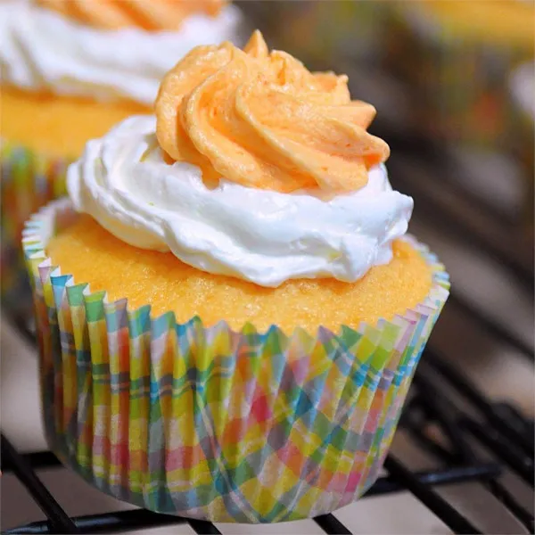 Droomachtige Sinaasappel Cupcakes