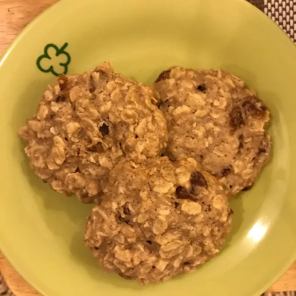 Havermoutkoekjes met rozijnen met laag suikergehalte