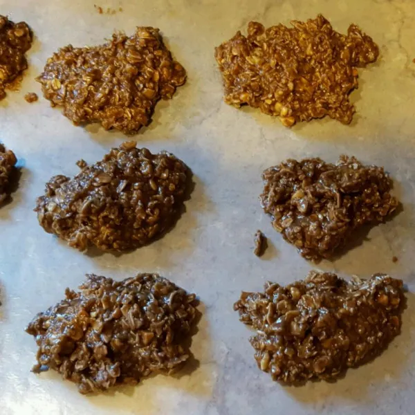 Ongebakken pindakaaskoekjes I