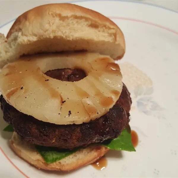 Ananas Teriyaki Burgers
