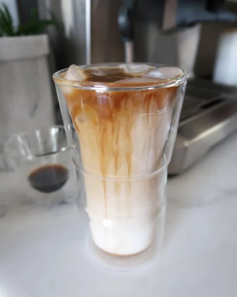 Iced Caramel Macchiato