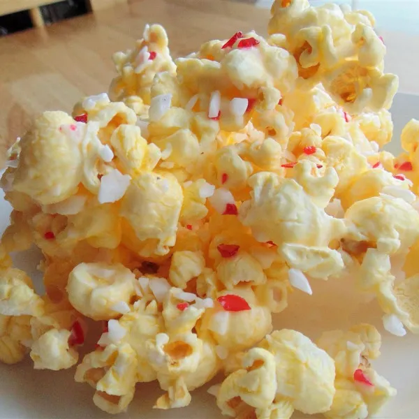 Kerstmis Witte Chocolade Popcorn