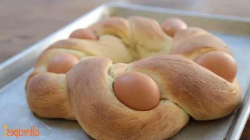 Vlechtbrood met Paaseieren