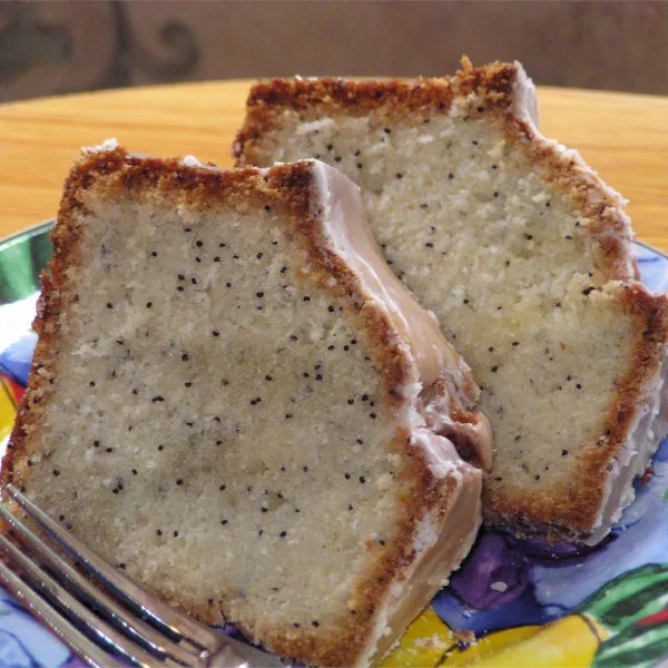 Poppyzaadbrood met glazuur