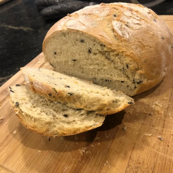 Mediterrane Zwarte Olijvenbrood