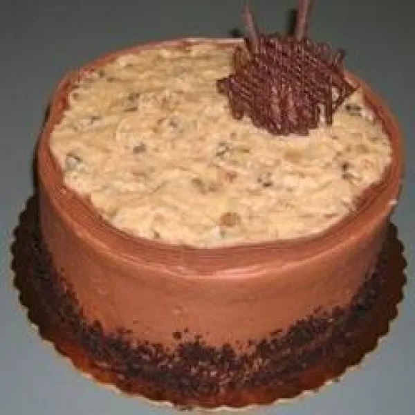 Zuivelvrije Chocoladetaart Met Duitse Chocoladeglazuur