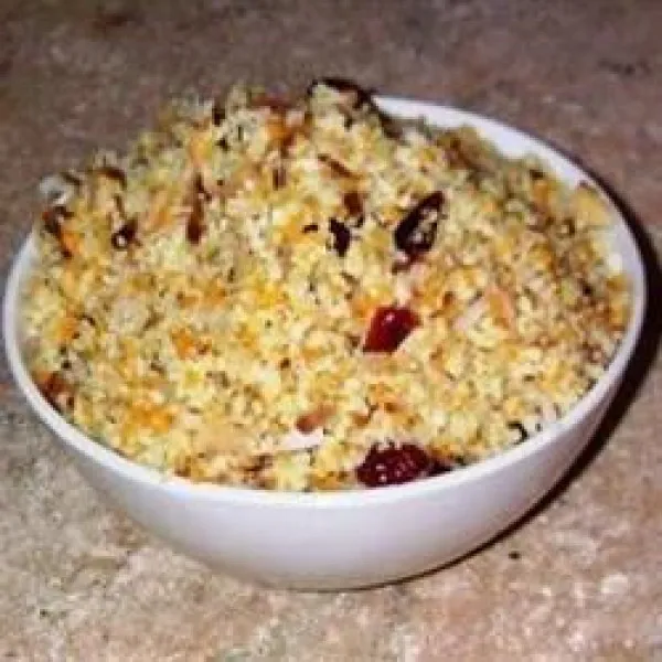 Couscous Pilaf Met Amandelen, Kokos En Bosbessen