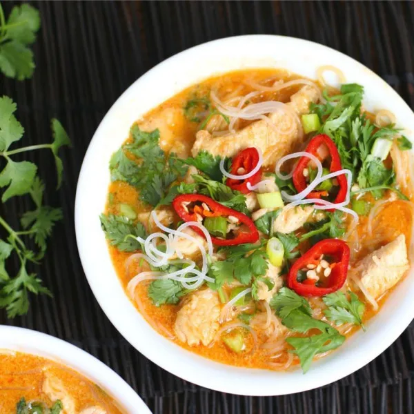 Kip Met Vijf Ingrediënten Rode Curry