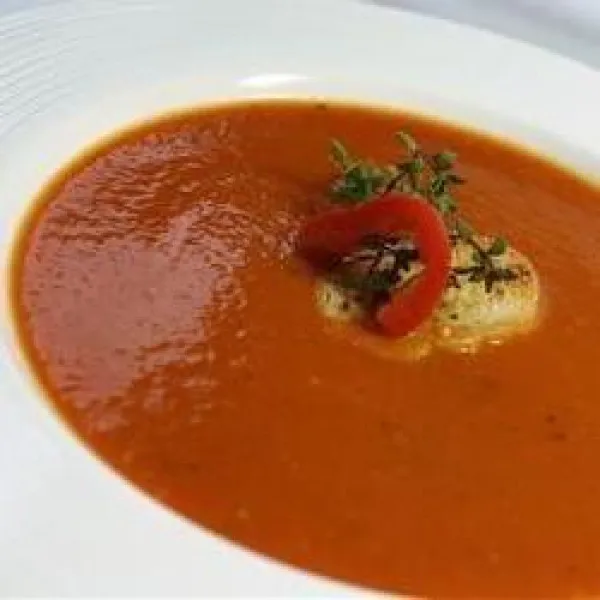 Geroosterde Rode Paprika En Tomatensoep