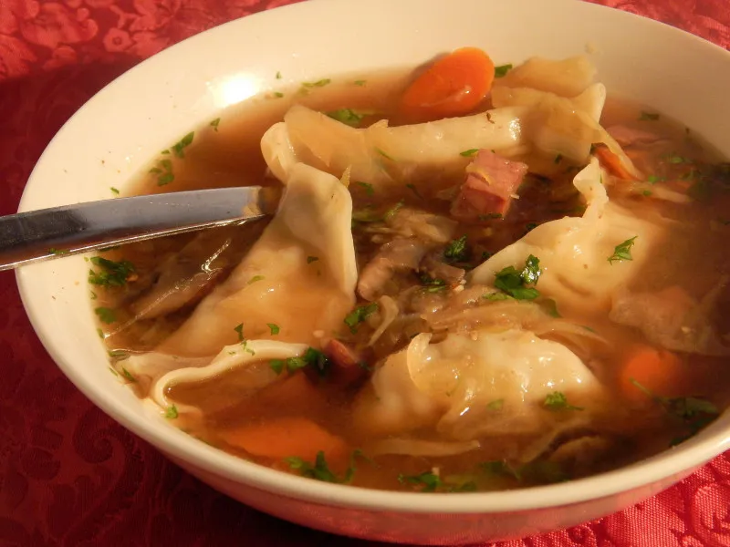 Potsticker Soep (Dumping)
