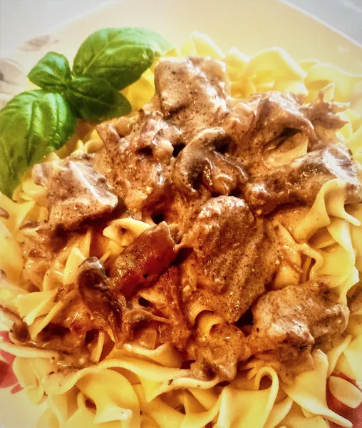 Gemakkelijke Rundvlees Stroganoff In De Slowcooker