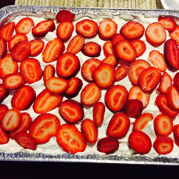 Drie Laags Aardbeientaart