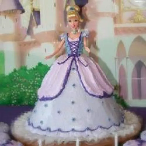 Barbie Poppen Taart