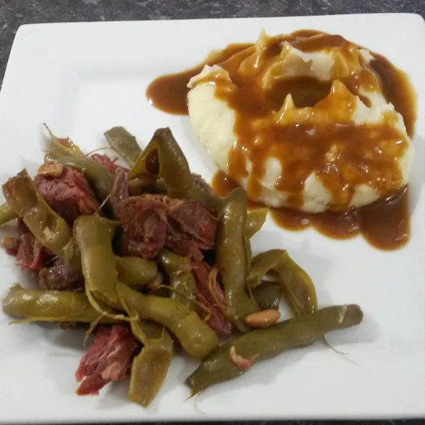 Hert en Gekruide Bonen in een Slowcooker